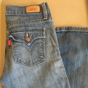 levis Too Super low size 3